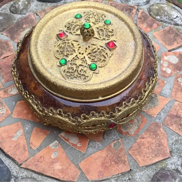 Antique Victorian ornate amber glass vanity jar - Picture 10 of 14